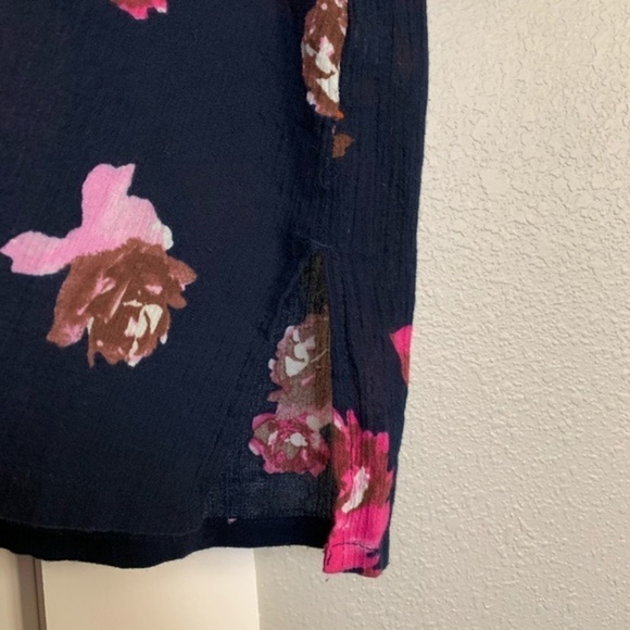 EUC J. Crew Floral Tissue Tunic - Picture 4 of 7